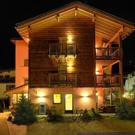 Bio Hotel Villa Cecilia Livigno Exterior photo